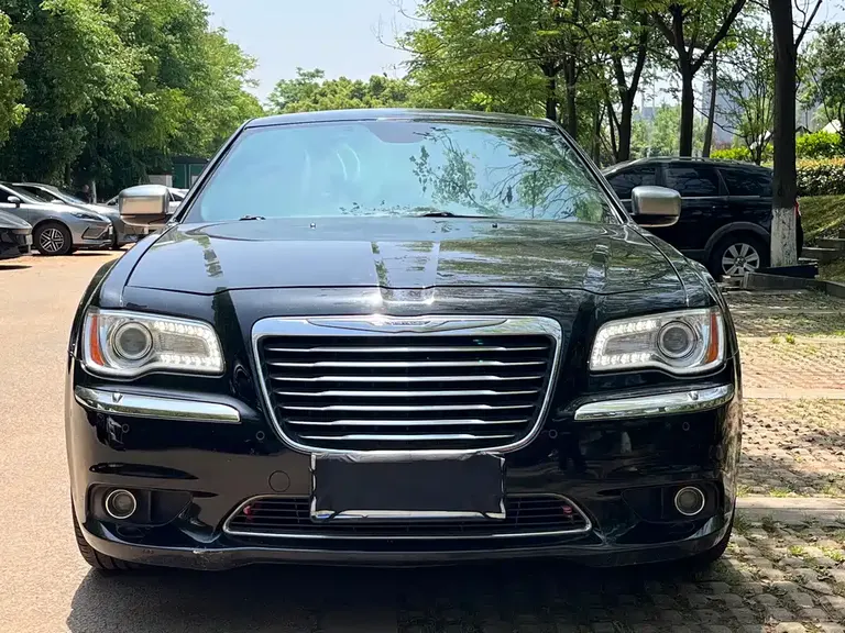 Chrysler 300 C (Import) 3.6 L Supreme Comfort