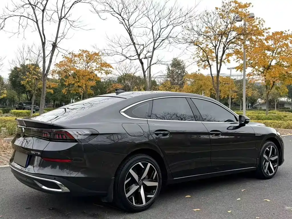 Lamando Lamando L 280 TSI DSG Spicy Cool