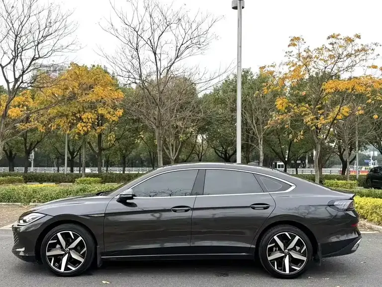 Volkswagen Lamando Lamando L 280 TSI DSG Spicy Cool