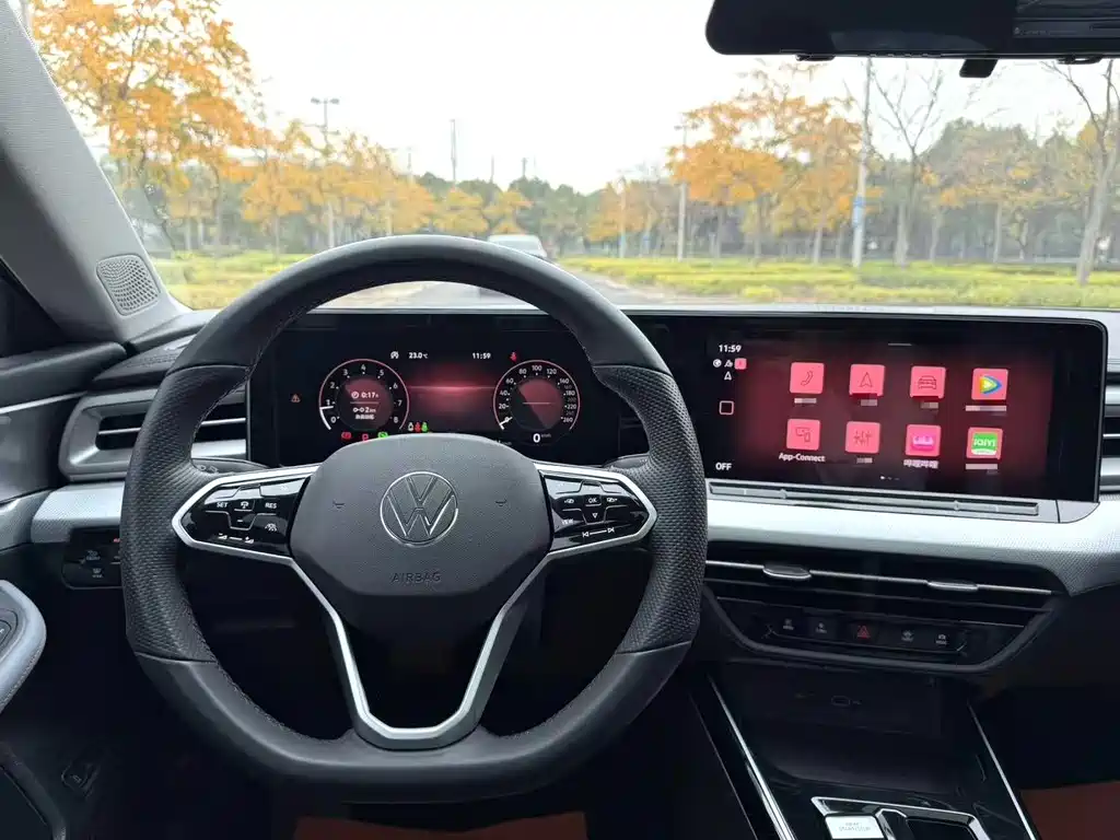 Lamando Lamando L 280 TSI DSG Spicy Cool