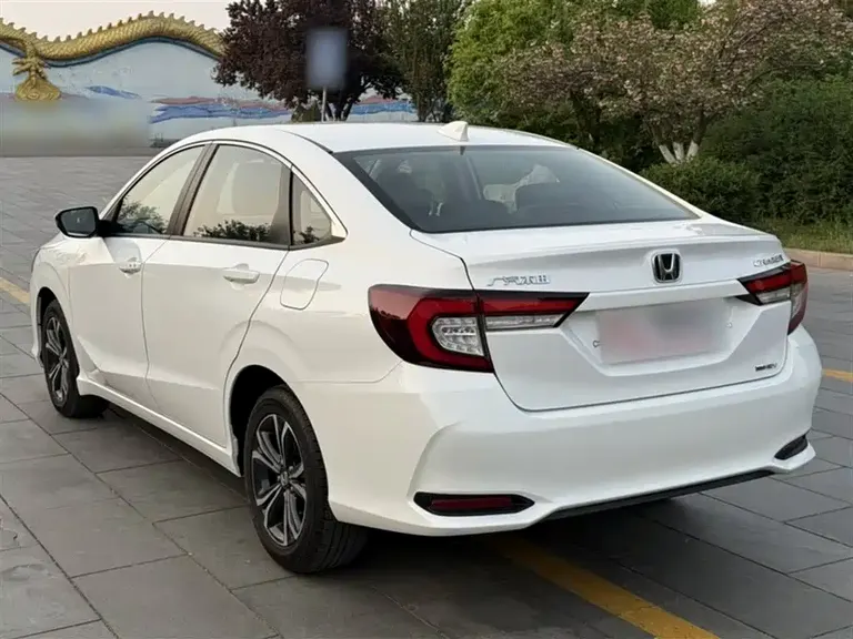 Honda Crider 1.5 L Sharp· Luxury