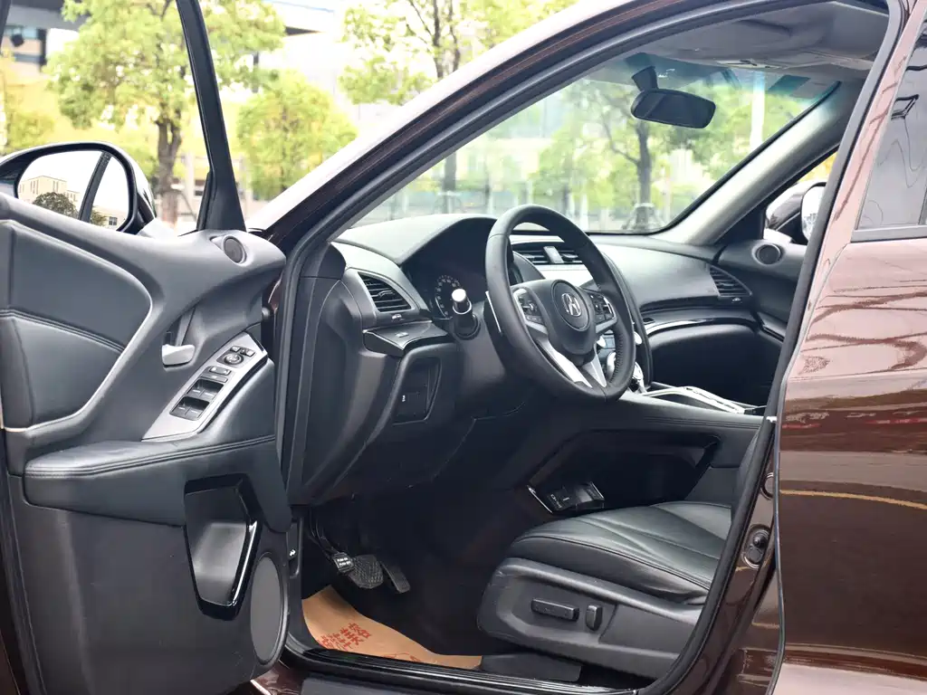 Acura CDX 1.5 T 2 WD Joy