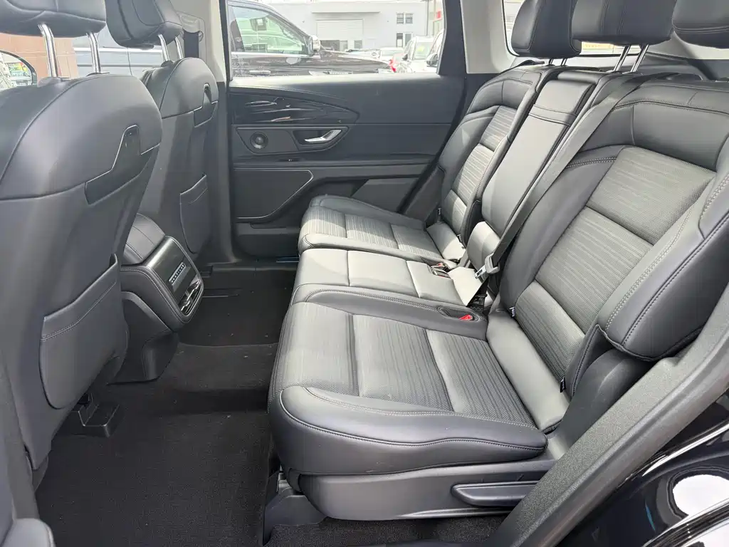 Nautilus 2.0 T 4 WD Supreme Wise