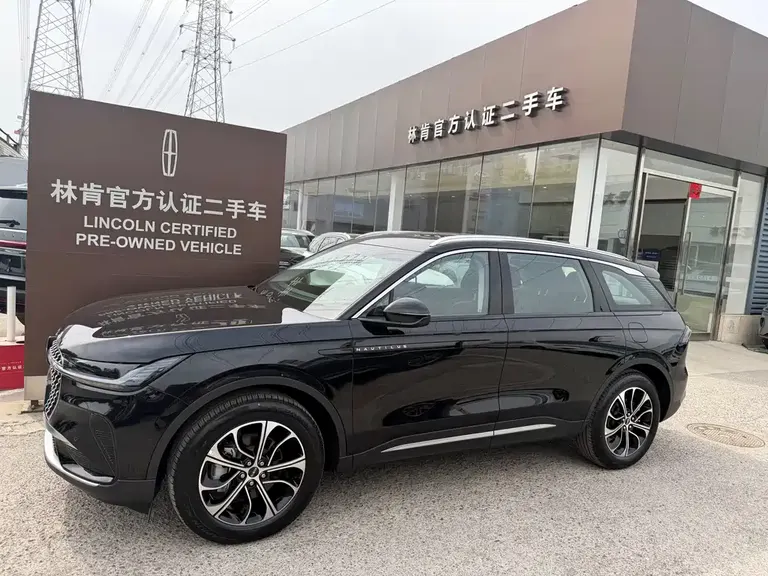 Lincoln Nautilus 2.0 T 4 WD Supreme Wise