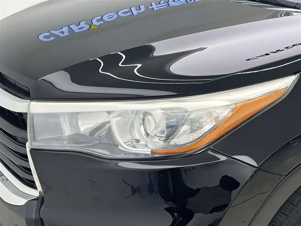 Highlander 2.0 T 4 WD Luxury 7-seat