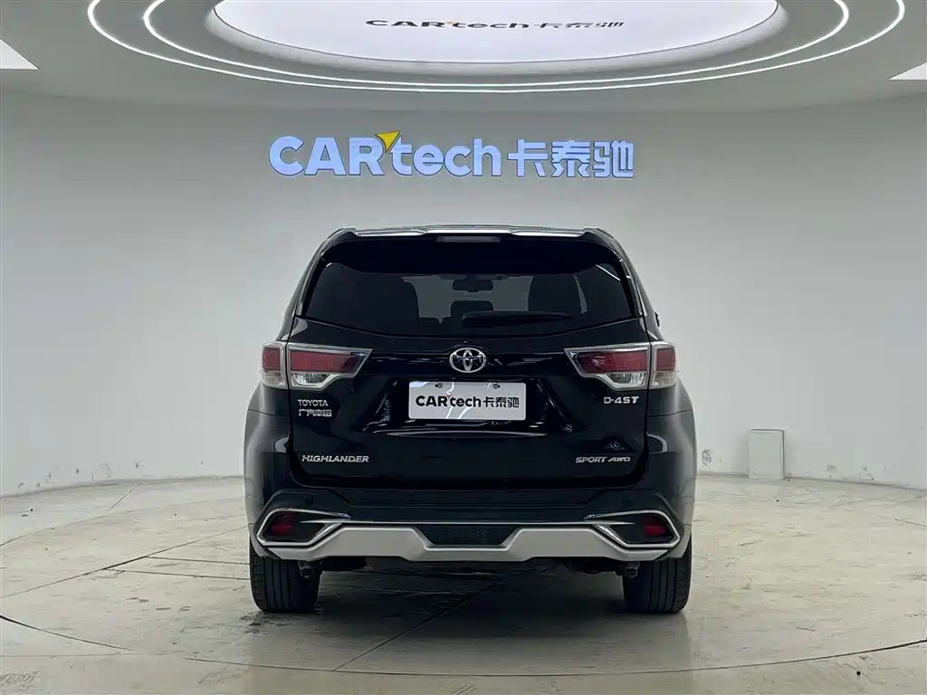 Highlander 2.0 T 4 WD Luxury 7-seat