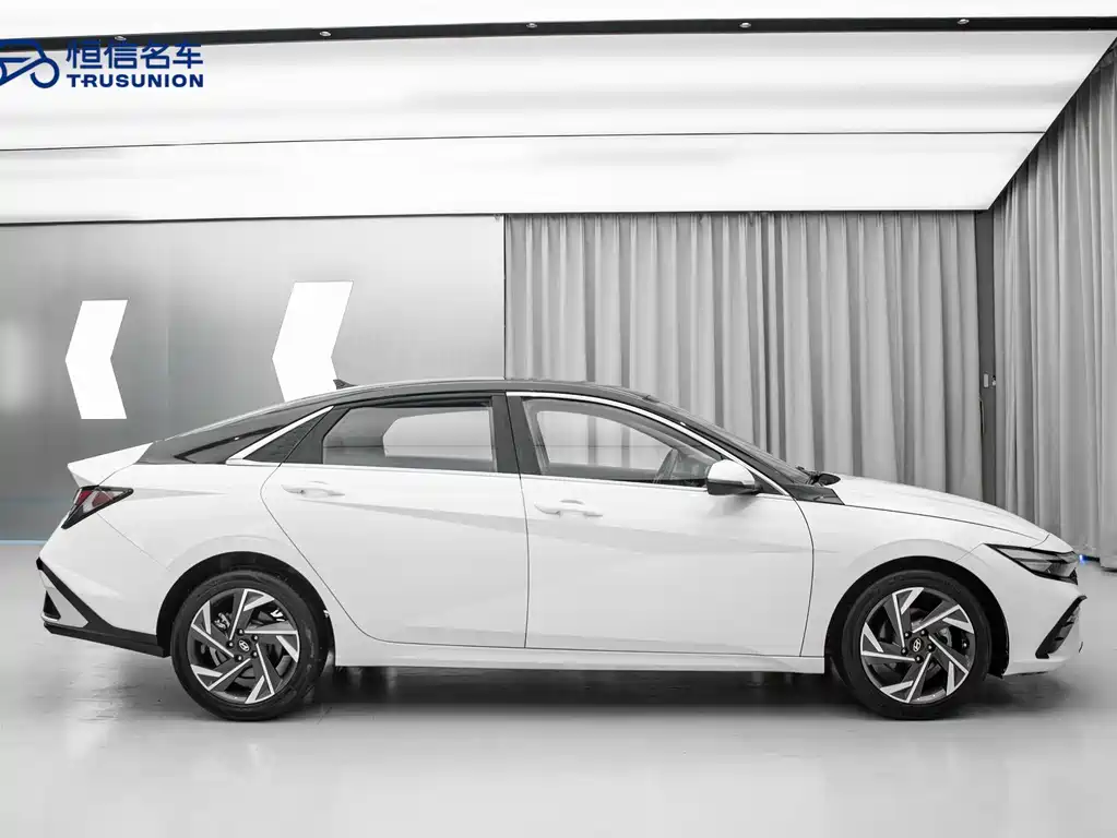 Elantra 1.5 L CVT GLX Elite