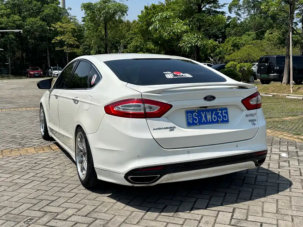 Mondeo 2.0 L GTDi240 Luxury Sport