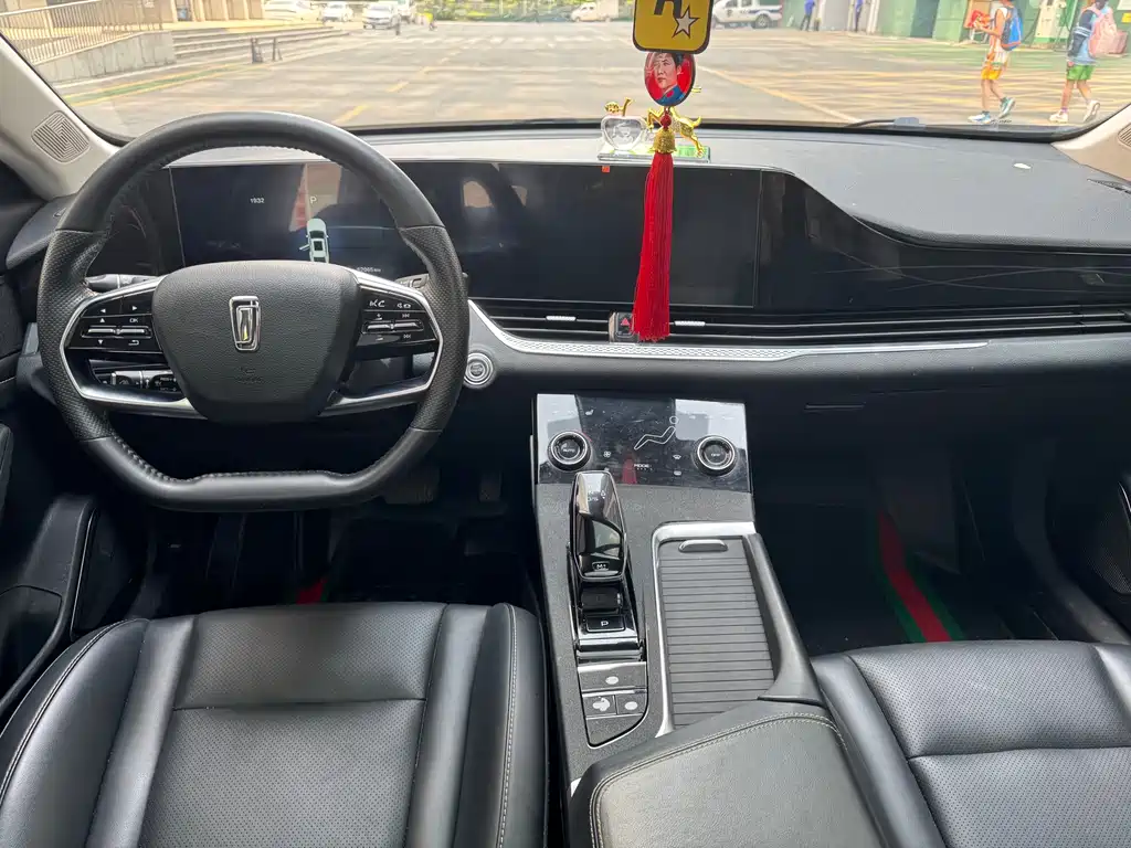 Besturn B70 3 rd Gen 1.5 T Auto Premium