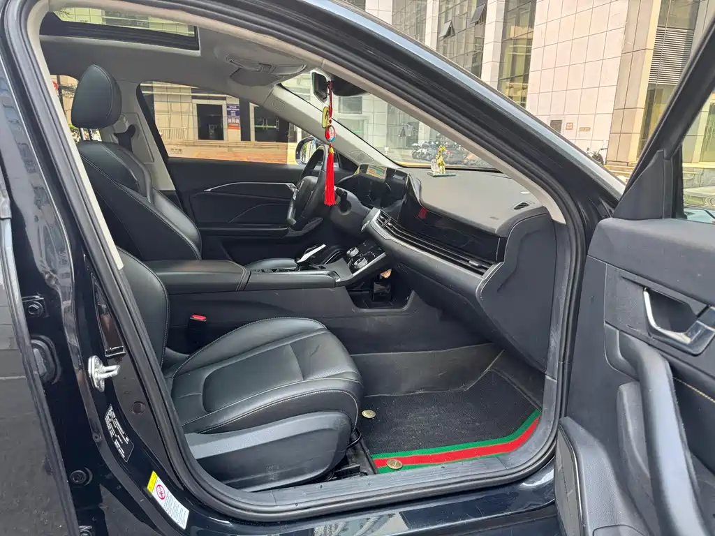 Besturn B70 3 rd Gen 1.5 T Auto Premium