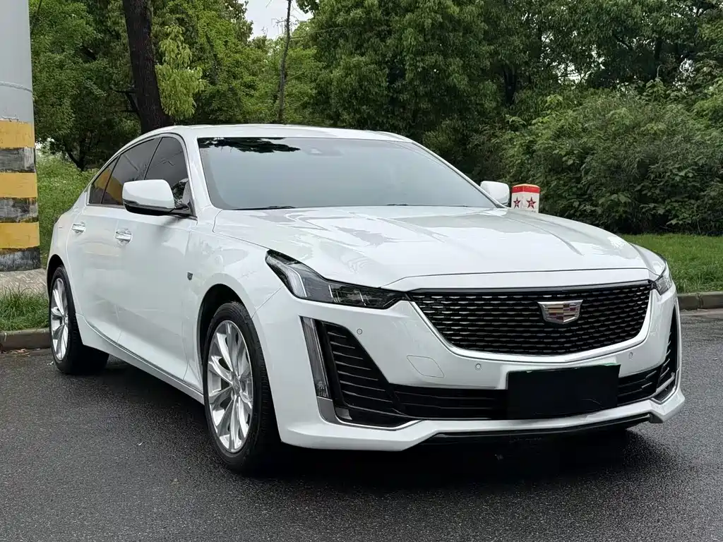 Cadillac CT5 28 T Luxury (Standard)