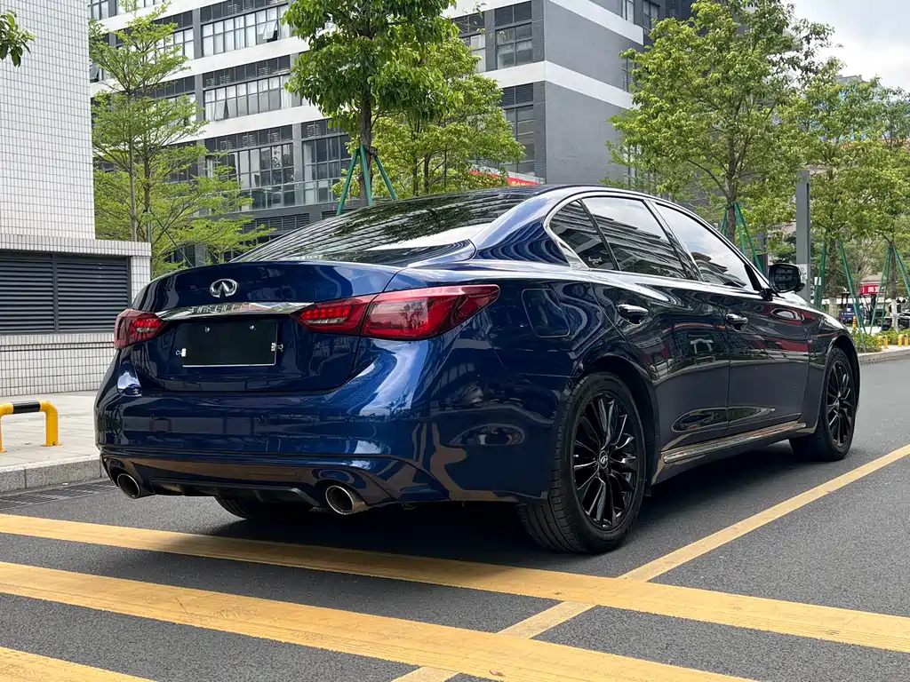 Infiniti Q50 L 2.0 T Progressive Enjoyment CN-VI