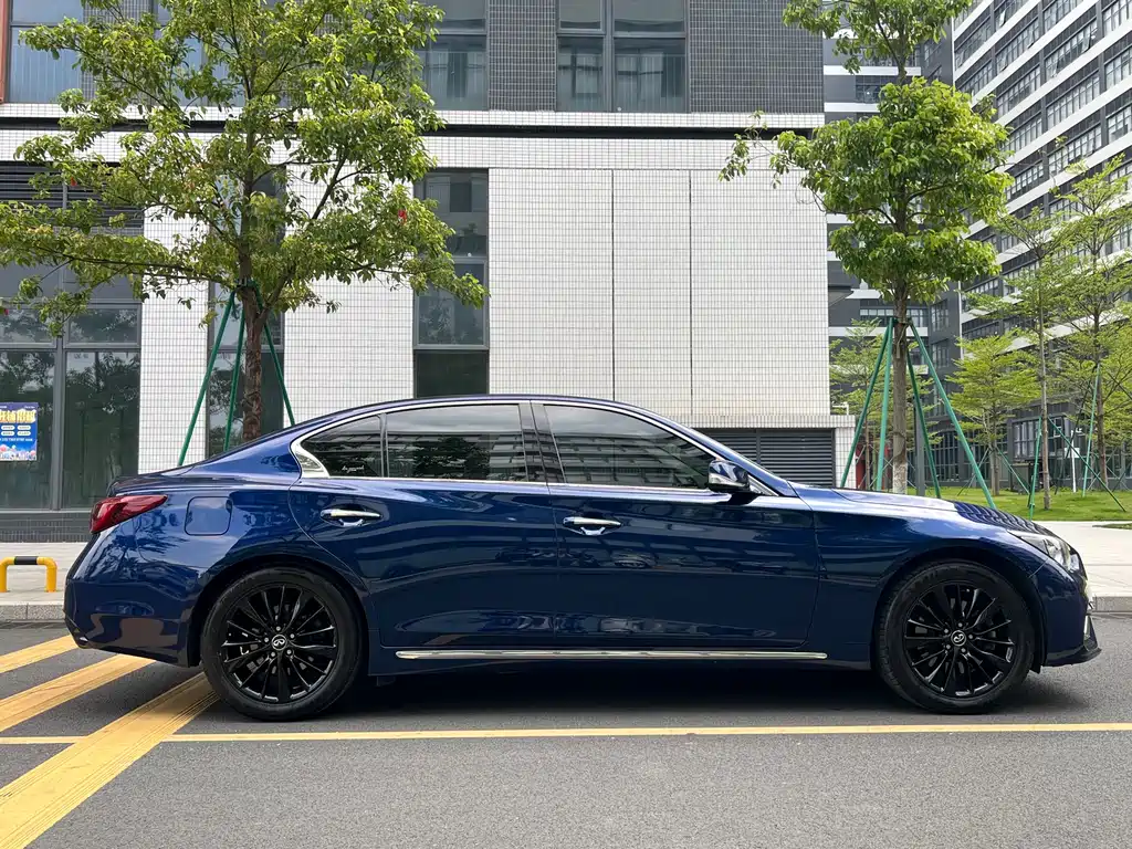 Infiniti Q50 L 2.0 T Progressive Enjoyment CN-VI