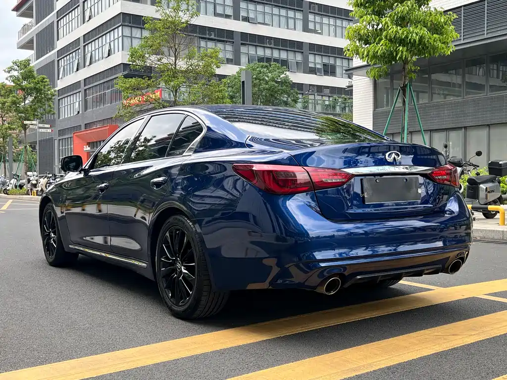 Infiniti Q50 L 2.0 T Progressive Enjoyment CN-VI