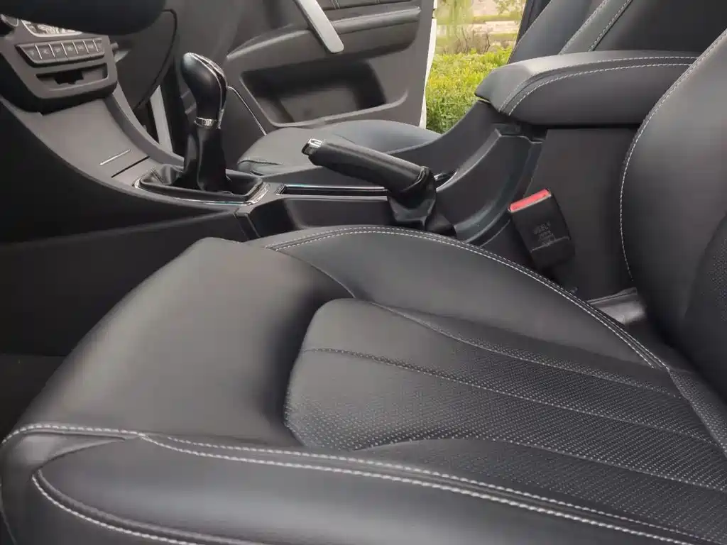 Emgrand Sedan Million 1.5 L Manual Upward