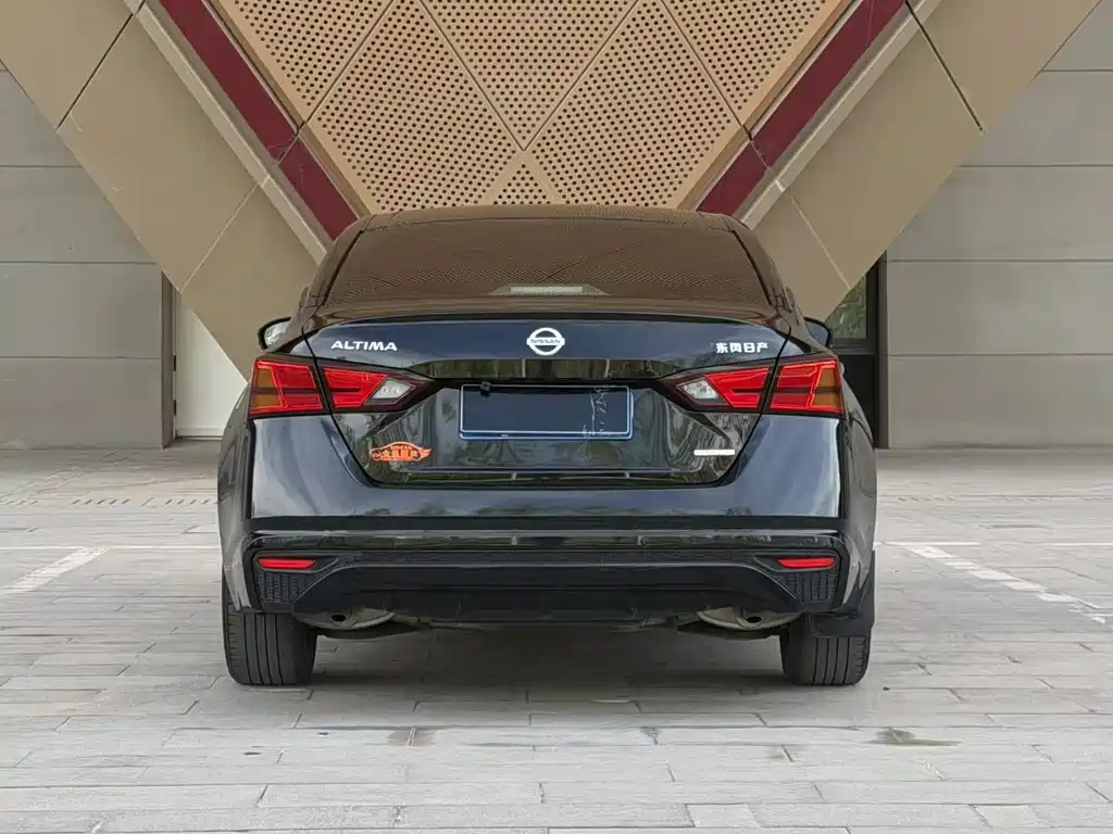 Teana 2.0 L XL Comfort