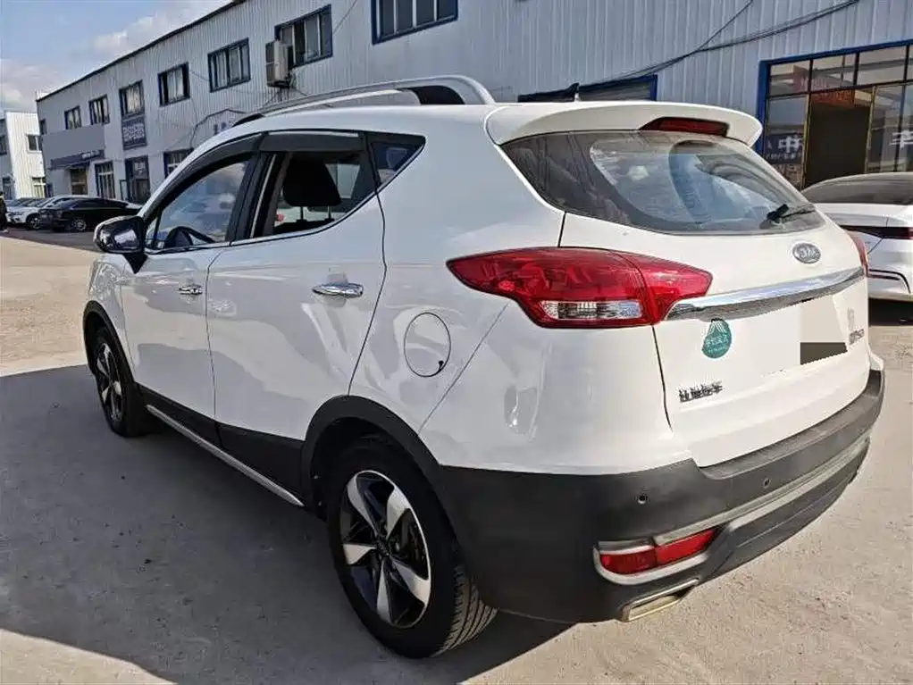 Refine S3 1.5 L Manual Luxury Intelligent Premium