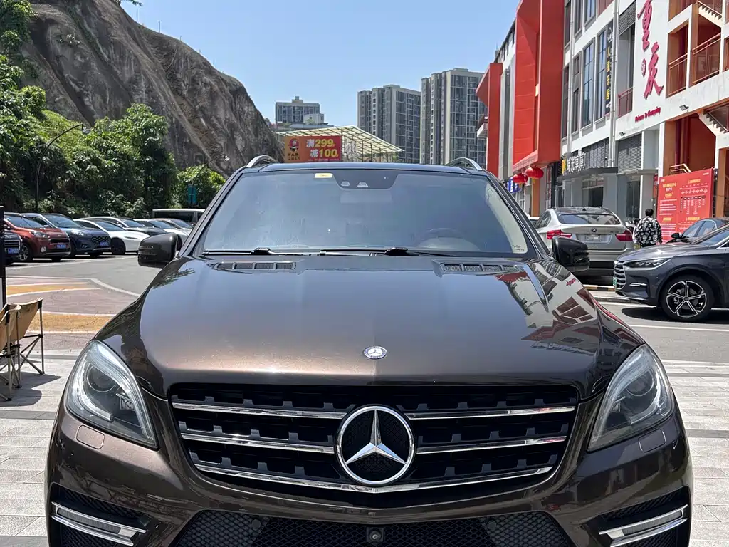 Mercedes-Benz M-Class ML 400 4 MATIC Luxury