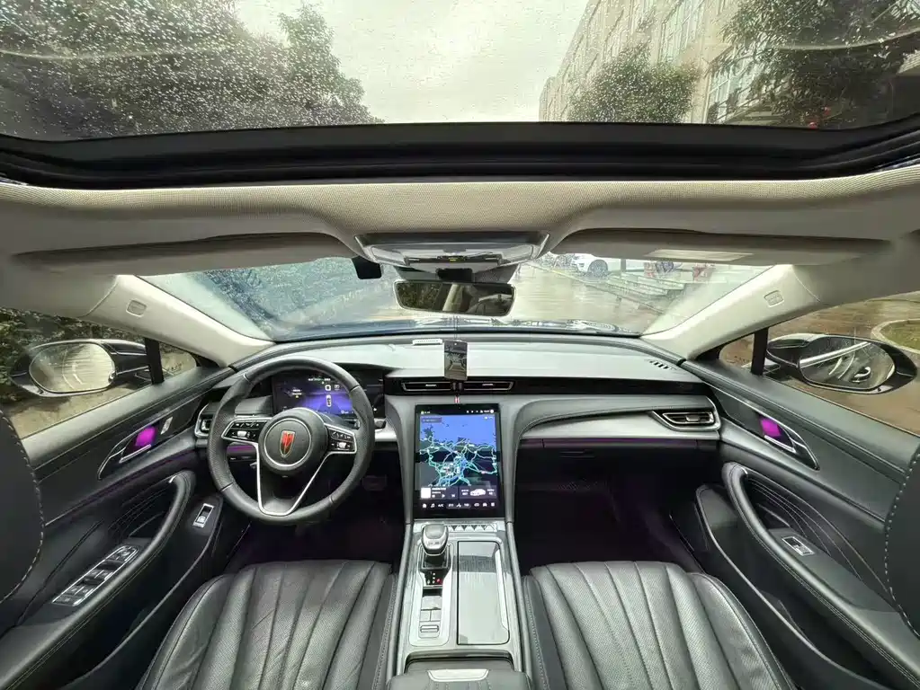 Hongqi H5 2.0 T Auto Connected Flagship Enjoyment
