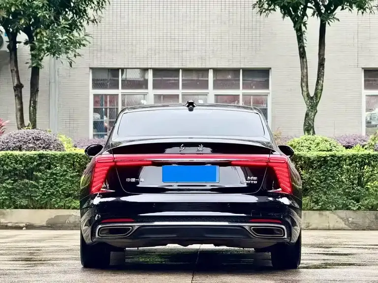 Hongqi H5 2.0 T Auto Connected Flagship Enjoyment