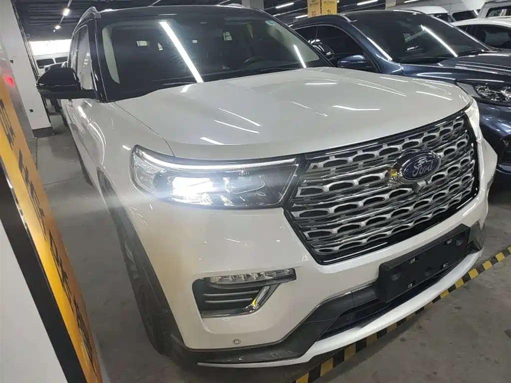 Explorer EcoBoost 285 4 WD Titanium 7-seat