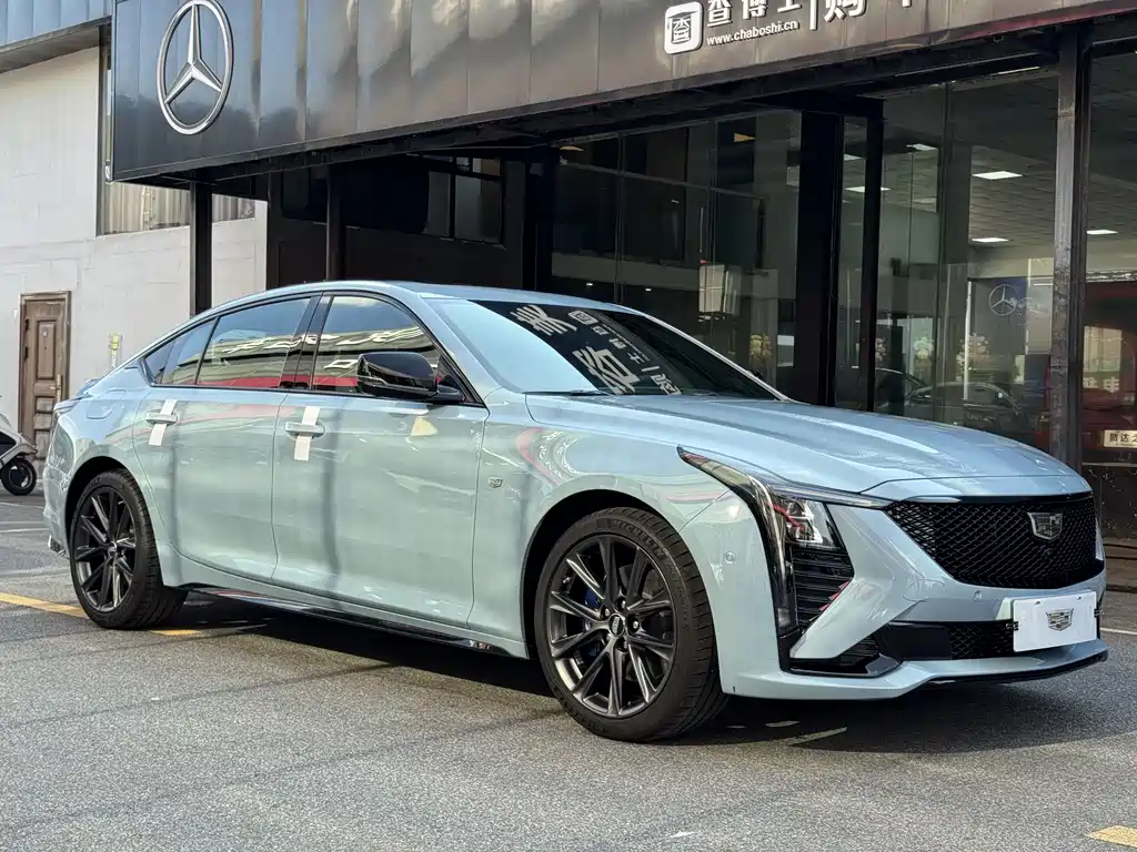 Cadillac CT5 28 T Track Performance + Peak Track Option Package