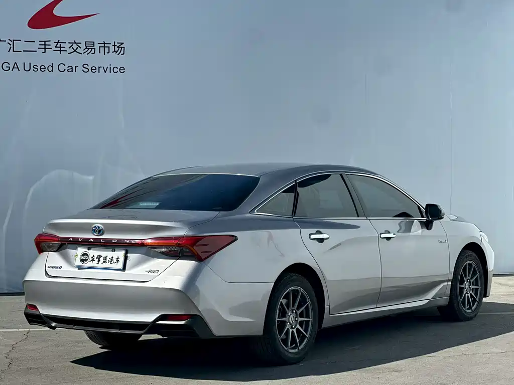 Avalon 2.5 L Luxury