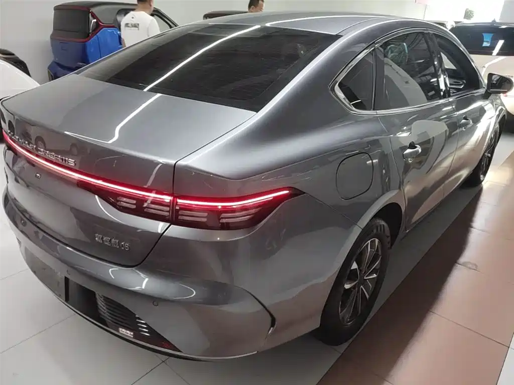 Destroyer 05 Glory DM-i 55 KM Luxury
