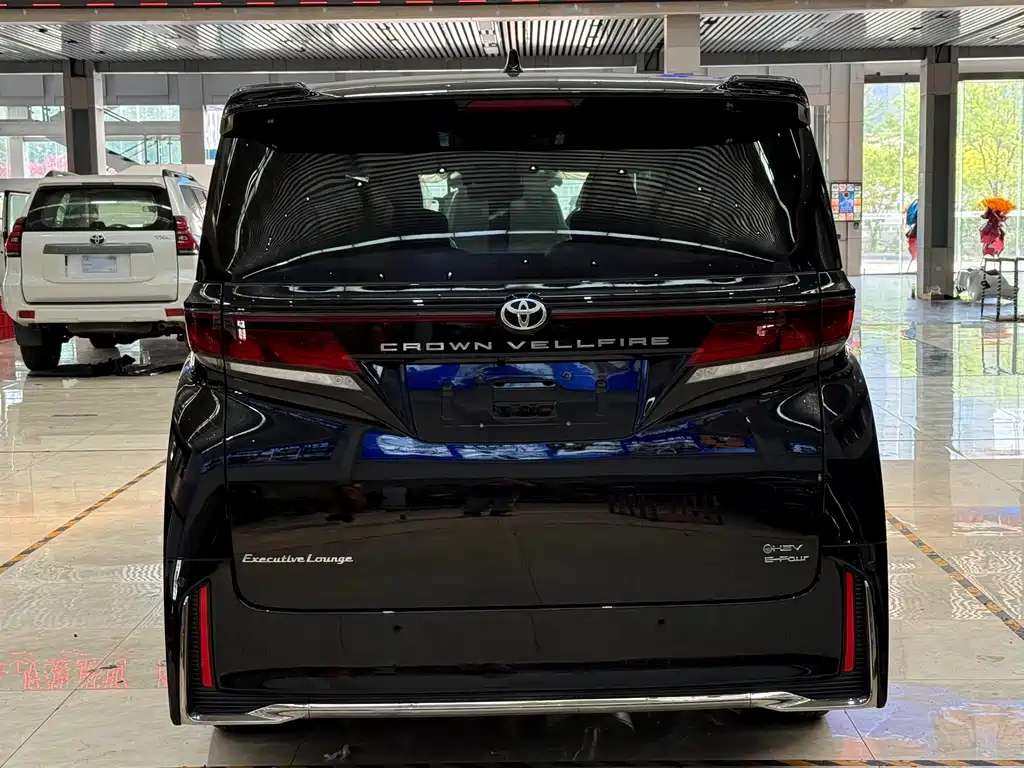 Vellfire Crown Dual Engine 2.5 L Ink Gold Executive