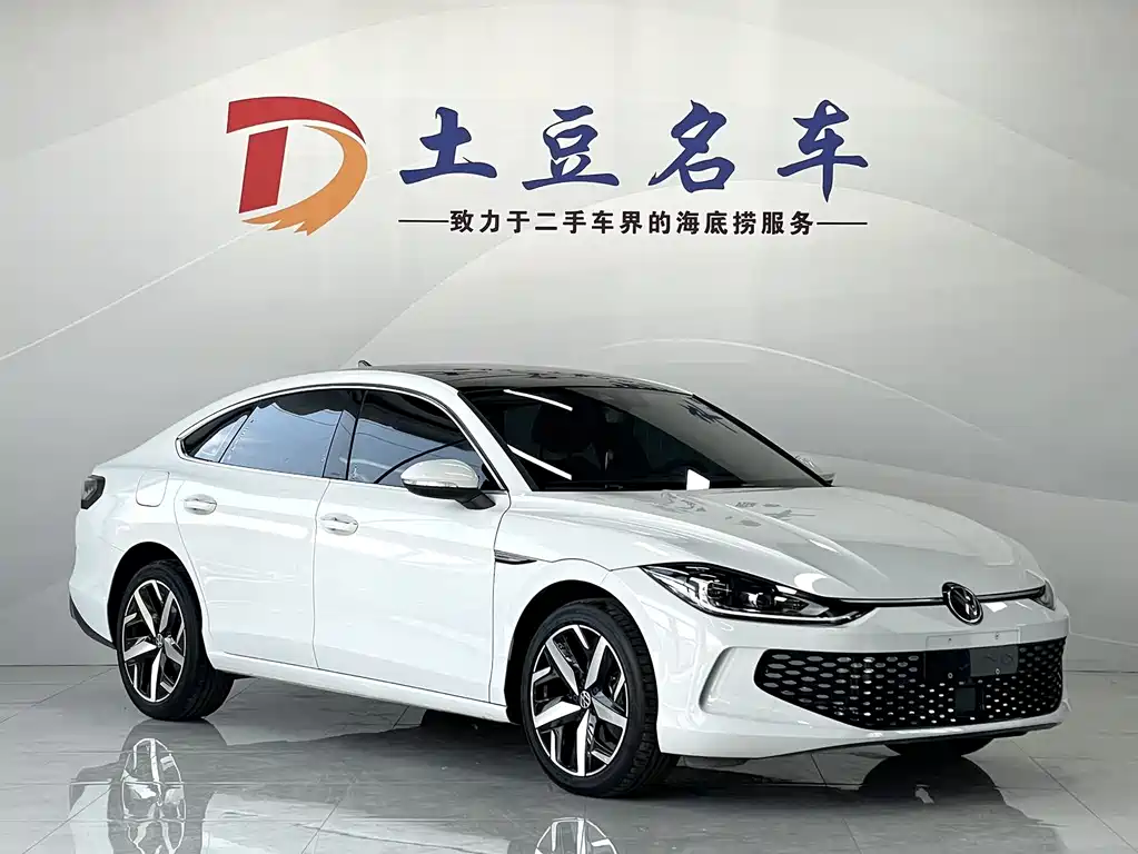 Lamando Lamando L 280 TSI DSG Spicy Cool