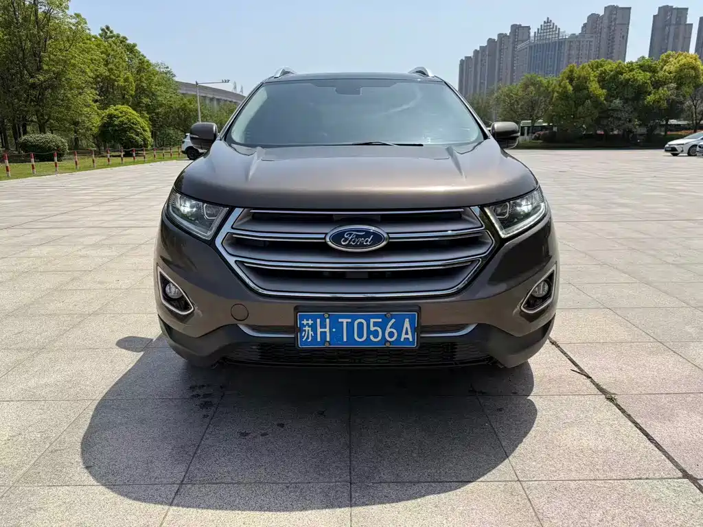 Edge EcoBoost 245 2 WD Grand Sharp 7-seat