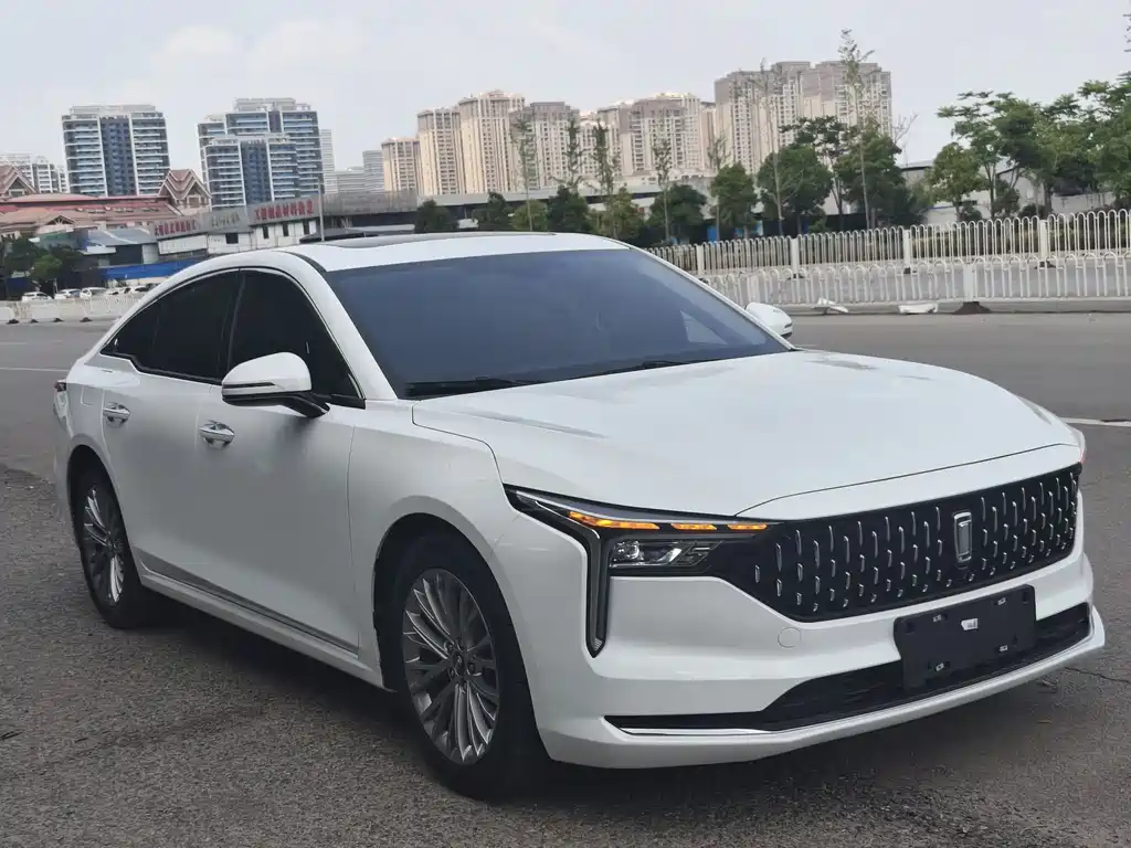 Besturn B70 3 rd Gen 1.5 T Auto Pleasure 70 Anniversary