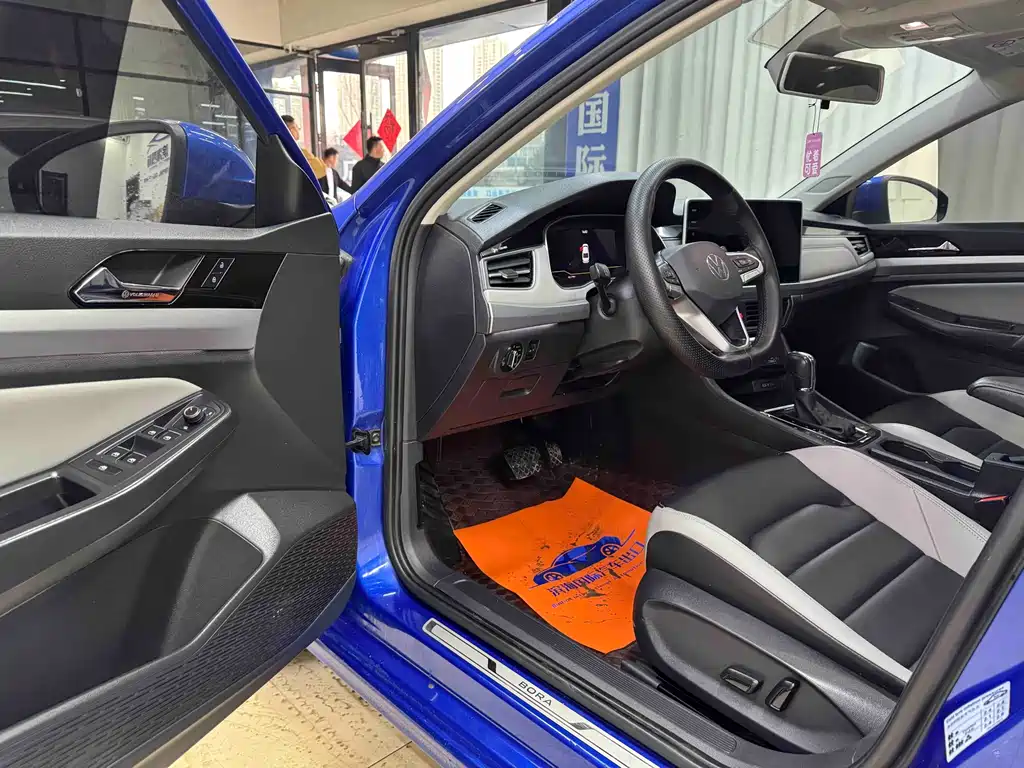Bora 280 TSI DSG Supreme Travel