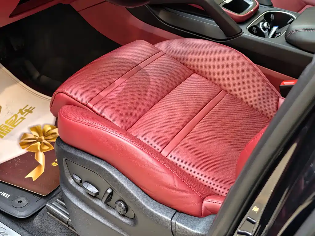 Cayenne Cayenne 3.0 T Platinum