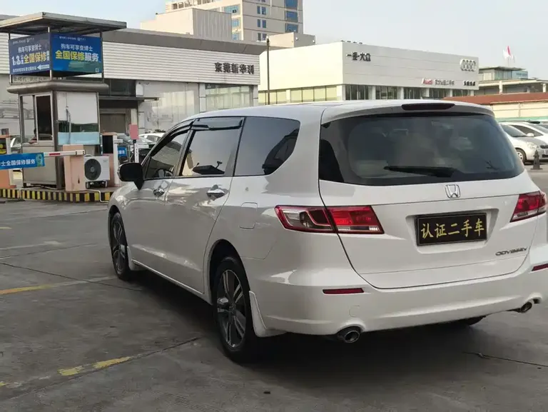Honda Odyssey 奥德赛 2011款 劲秀 2.4 L 领秀版