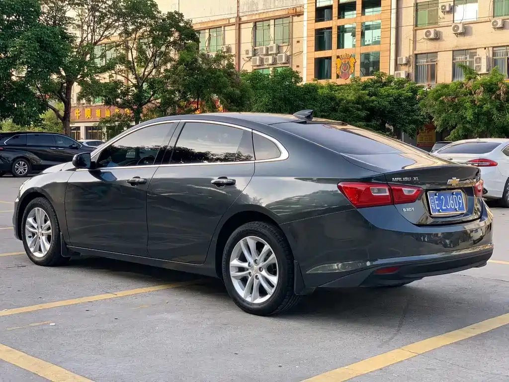 Malibu XL 530 T Auto Sharp Comfort