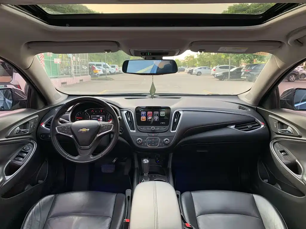 Malibu XL 530 T Auto Sharp Comfort