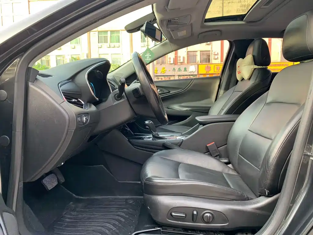 Malibu XL 530 T Auto Sharp Comfort