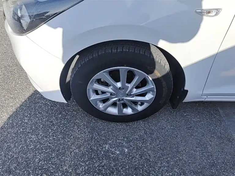 Hyundai Verna 1.4 L Manual Cool GLS