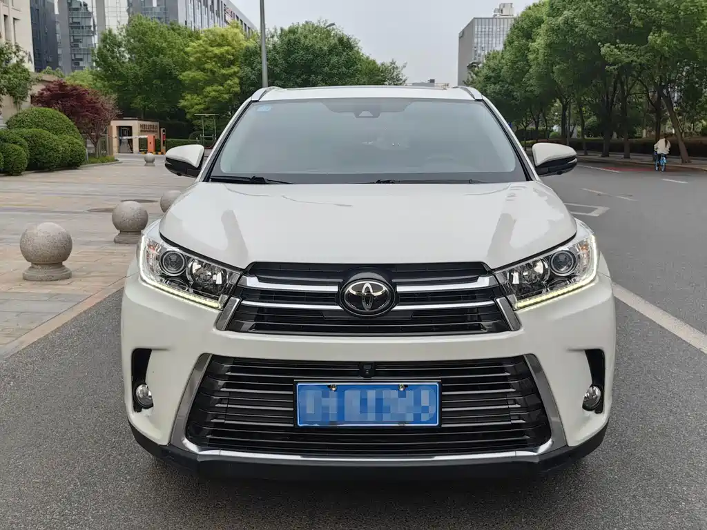 Highlander 2.0 T 4 WD Distinguished 7-seat CN-VI