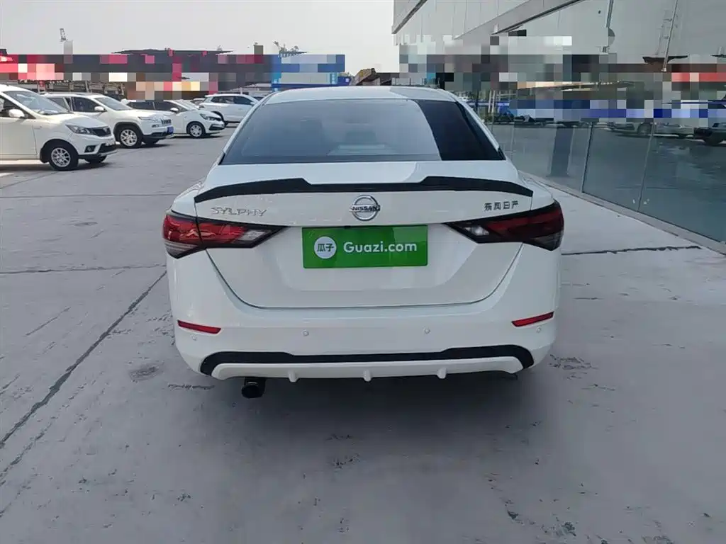 Sylphy 1.6 L XL CVT Joy