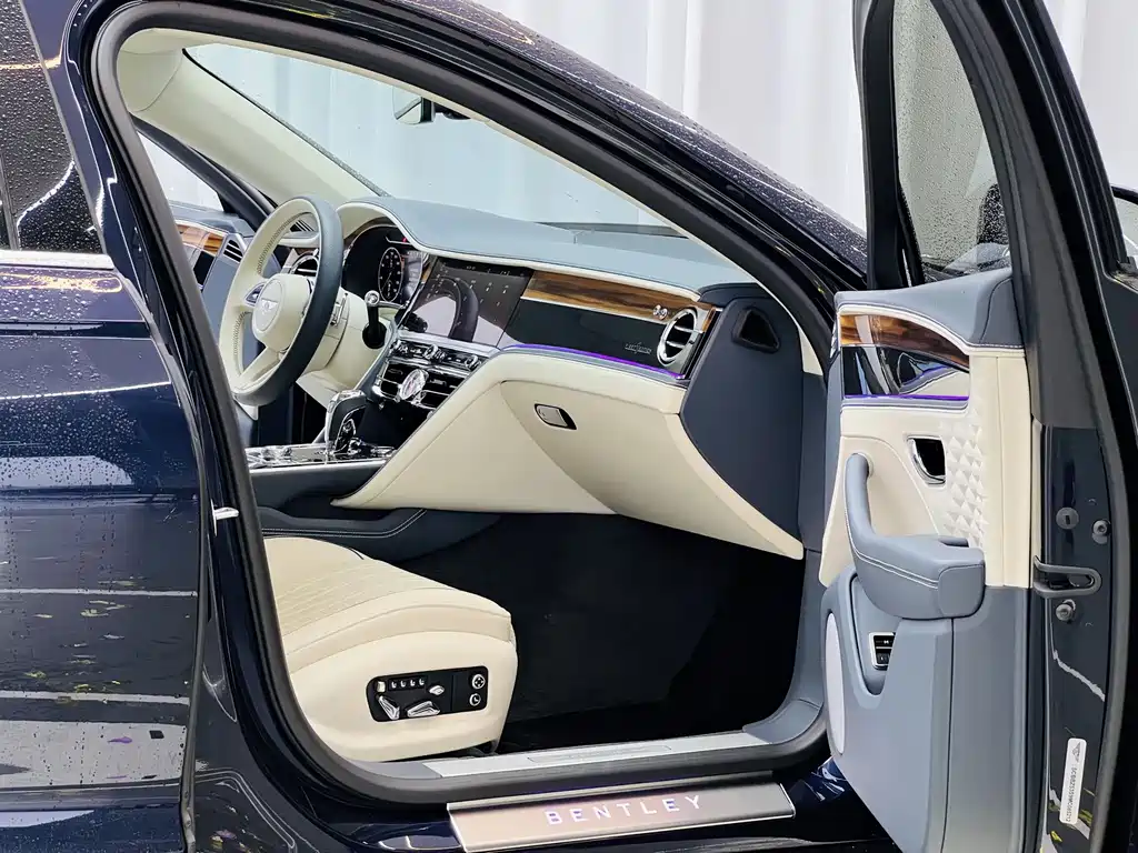 Flying Spur 4.0 T V8 Standard
