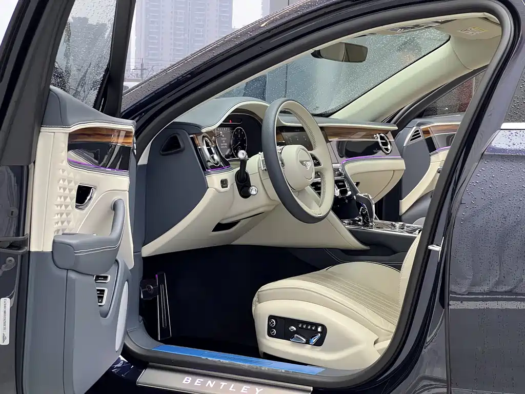 Flying Spur 4.0 T V8 Standard