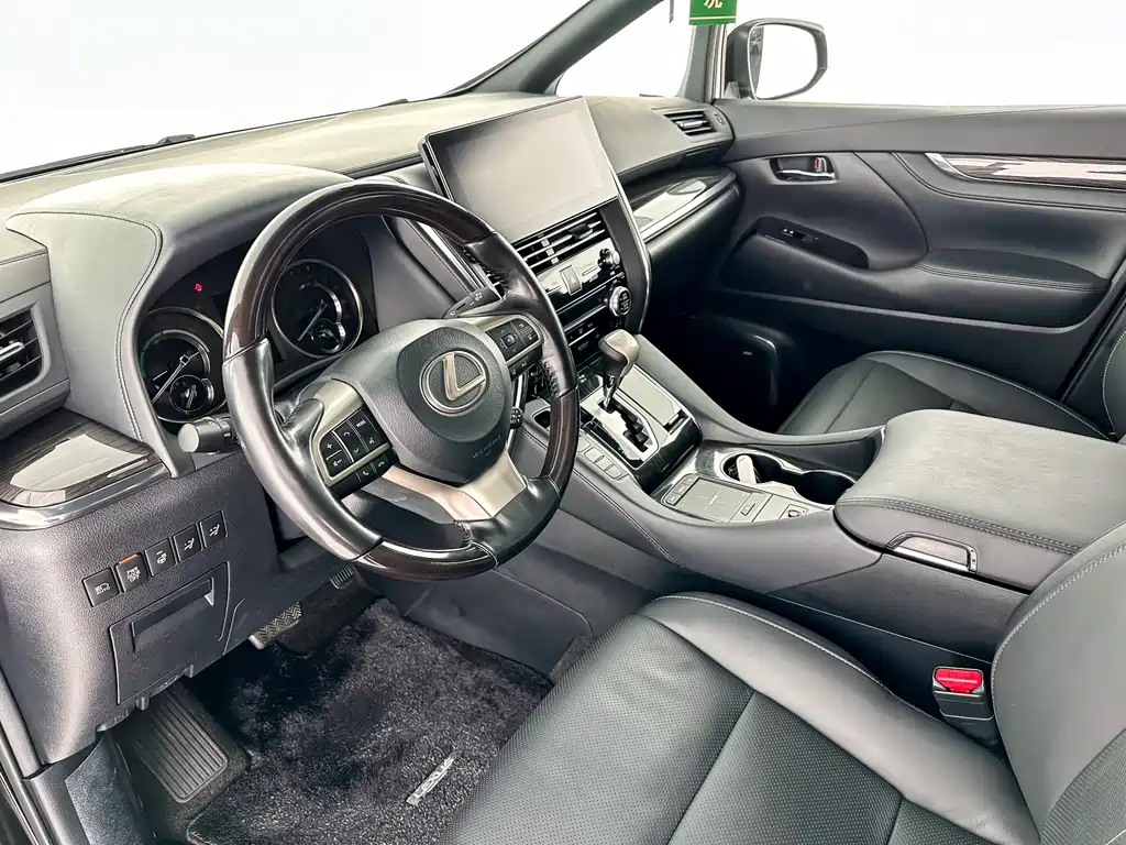 Lexus LM 300 h 7-seat Elegant