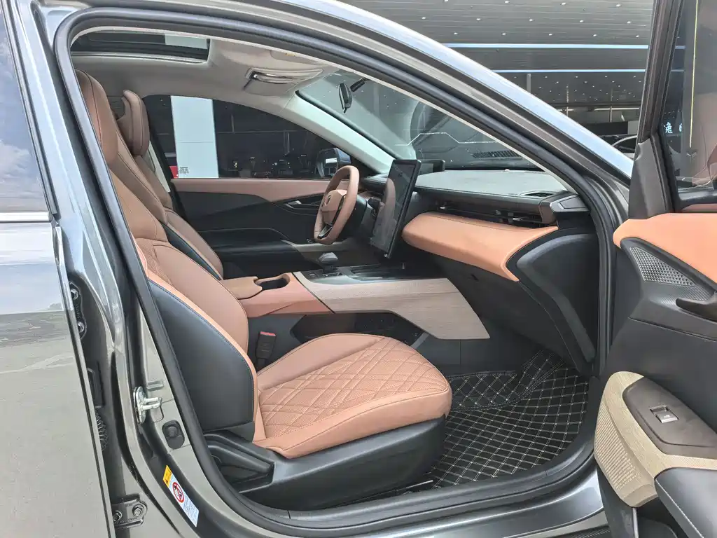 Eado 1.5 T GDI Auto Flagship