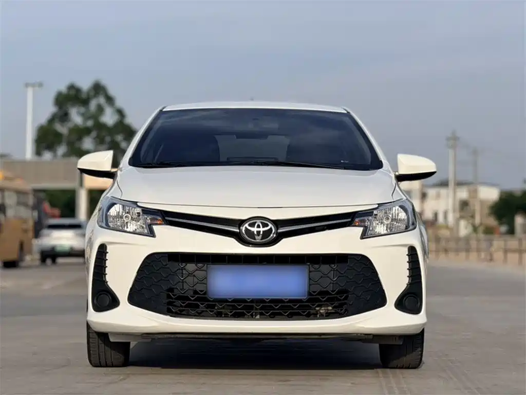 Vios FS 1.5 L CVT Sharp Speed