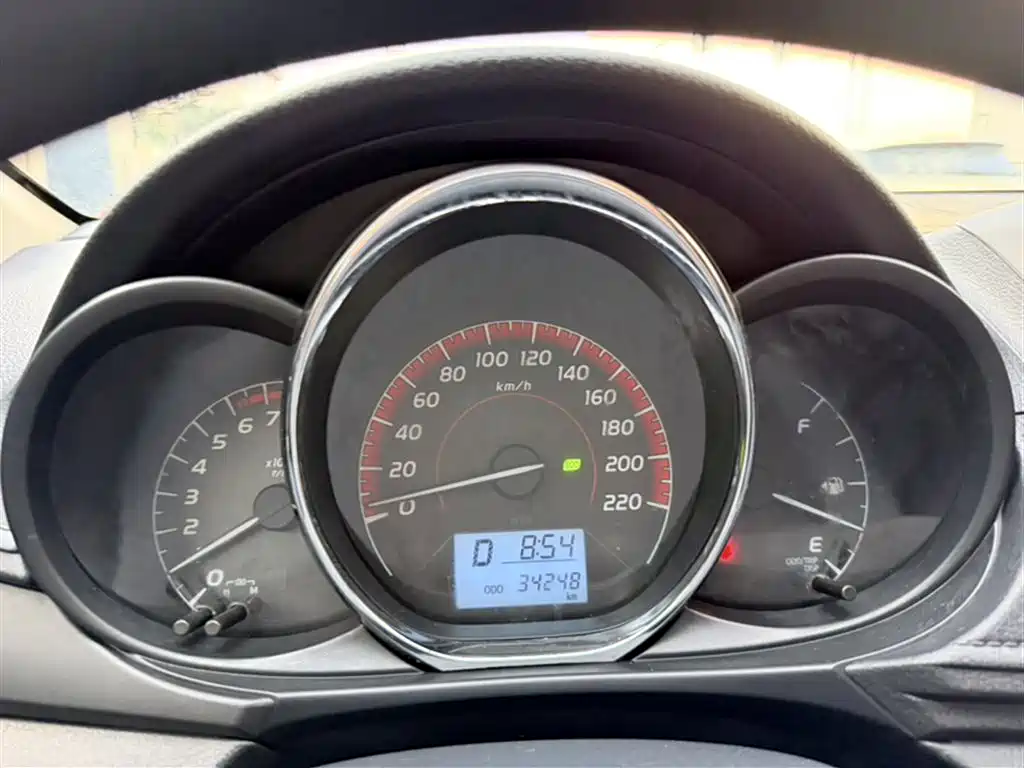 Vios FS 1.5 L CVT Sharp Speed