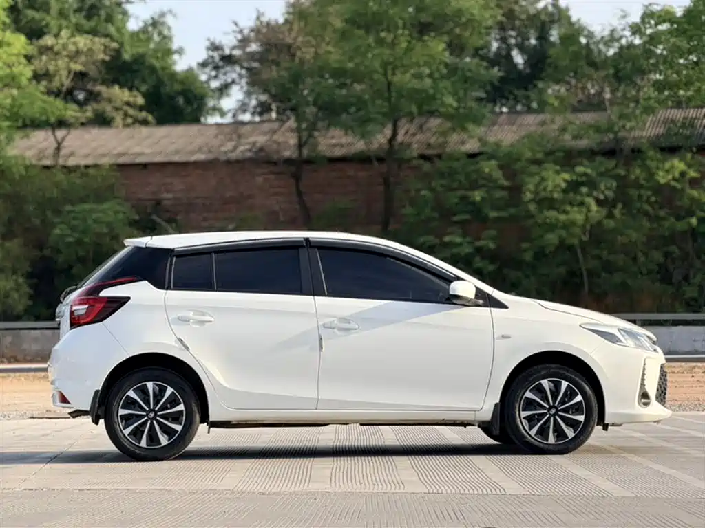 Vios FS 1.5 L CVT Sharp Speed