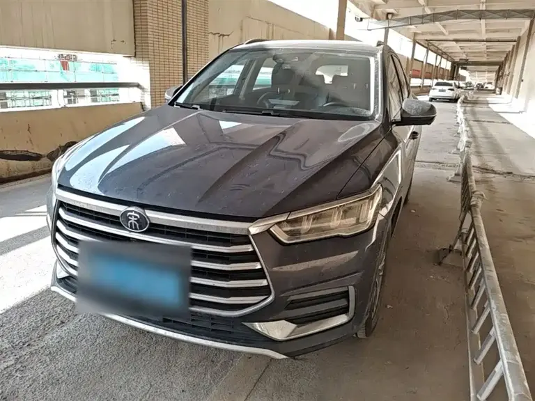 BYD Song Pro 1.5 T Auto Distinguished