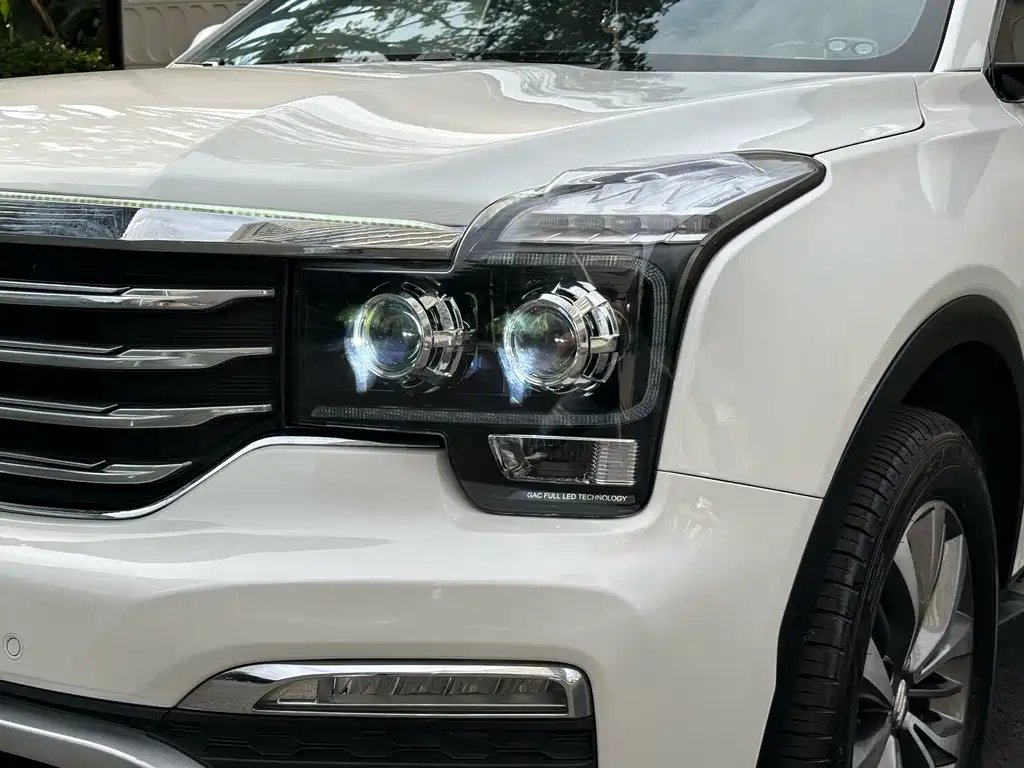 GAC Trumpchi GS8 320 T 2 WD Luxury Connected (7-seat)